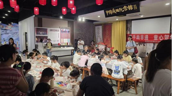 手画非遗 童心贺华诞”鱼灯冰箱贴制作活动麻将胡了网址歙县徽城镇新路街社区：“巧(图4)