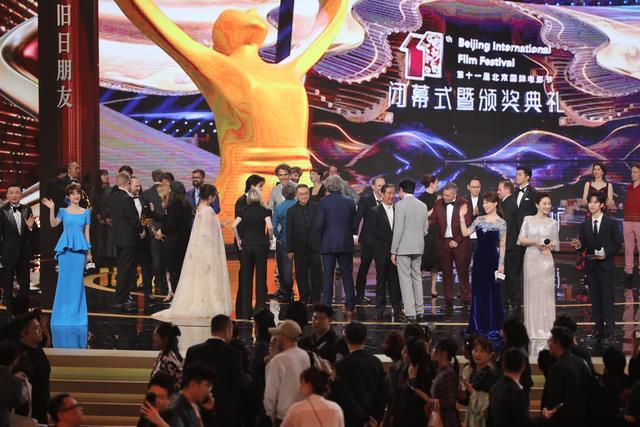 之都一幅壮阔图卷纵情铺展麻将胡了app北京：文化(图9)